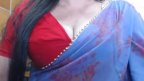 desimaisa130 online show from August 3, 6:04 pm