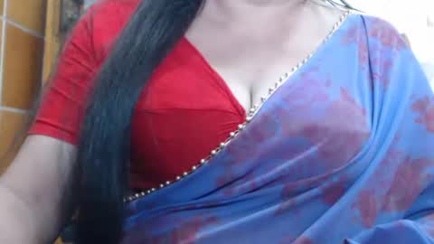 desimaisa130 online show from August 4, 4:37 pm