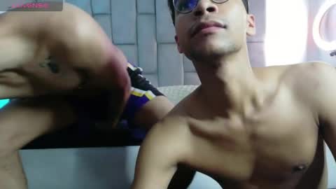 desire4duo online show from May 2, 9:46 am