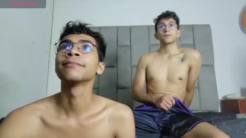desire4duo online show from July 1, 9:32 am