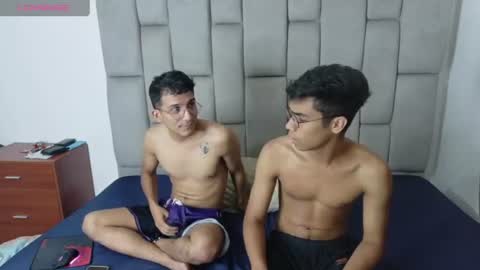 desire4duo online show from August 14, 2:32 pm