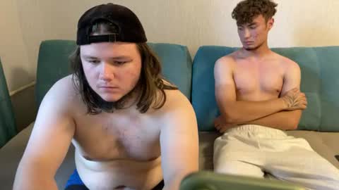 desiredude9 online show from August 14, 10:30 am