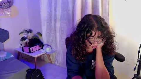 VANIA  online show from August 3, 11:01 pm