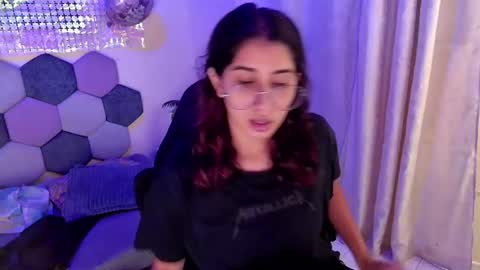 VANIA  online show from August 10, 5:25 pm