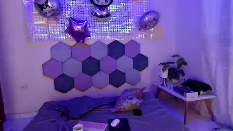 VANIA  online show from August 11, 9:28 pm