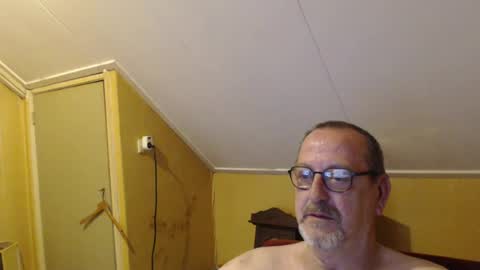 destelp online show from July 18, 7:26 pm