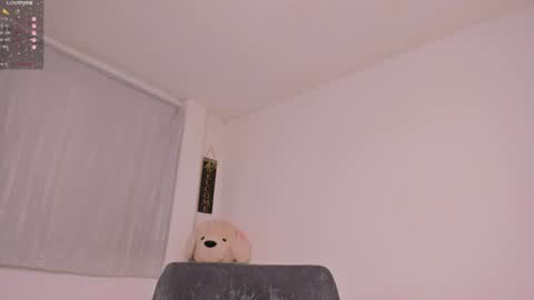 desty_y online show from July 27, 9:59 am