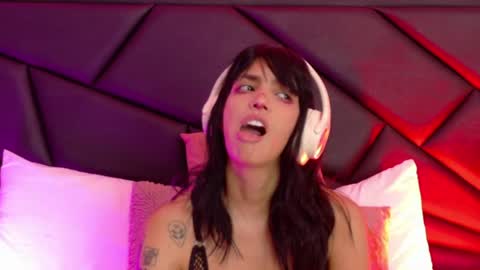 DEUX online show from August 4, 5:37 am
