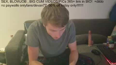 Devan online show from August 10, 11:11 am