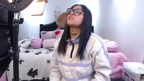 devi_black_13_ online show from July 23, 2:25 am