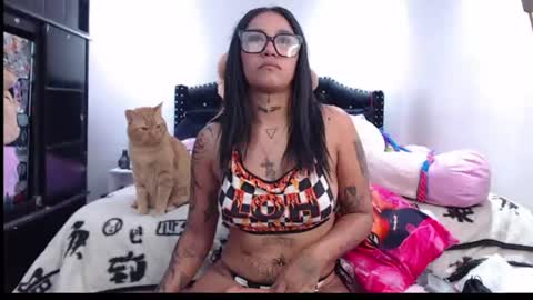 devi_black_13_ online show from August 3, 10:39 pm