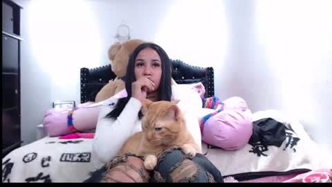 devi_black_13_ online show from August 5, 1:25 am