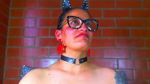 devil_taylorx online show from September 2, 10:12 pm