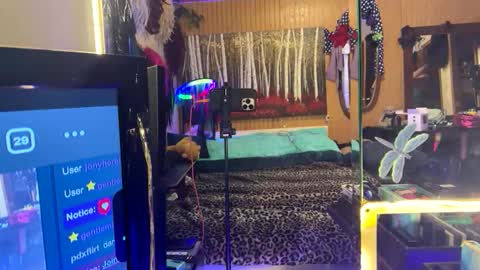 devilinsidedaisy online show from June 9, 3:24 am