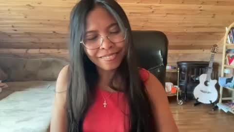 devinebabe14 online show from August 13, 7:33 am