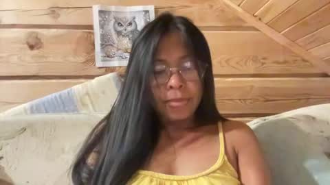 devinebabe14 online show from August 14, 2:59 am