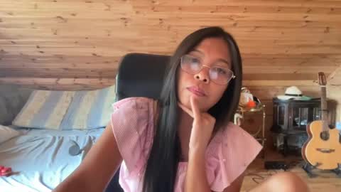 devinebabe14 online show from August 17, 11:15 am