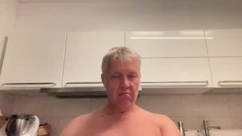 Devon online show from August 14, 12:25 am