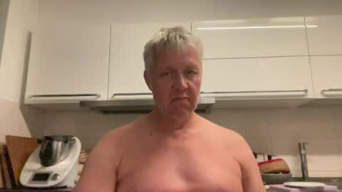 Devon online show from August 15, 12:36 am