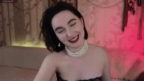 Diana Di Honey online show from July 18, 1:34 pm