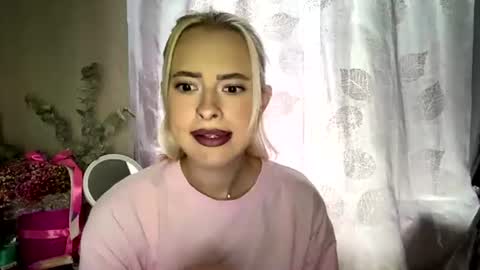 hunny online show from August 5, 9:07 am