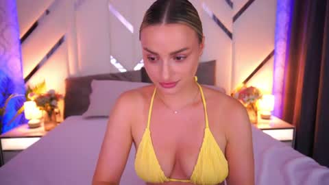 diana_nova online show from July 31, 4:13 pm