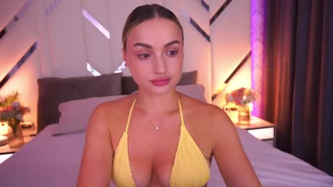 diana_nova online show from August 15, 9:24 am