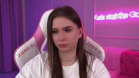 Diana online show from August 7, 1:49 am