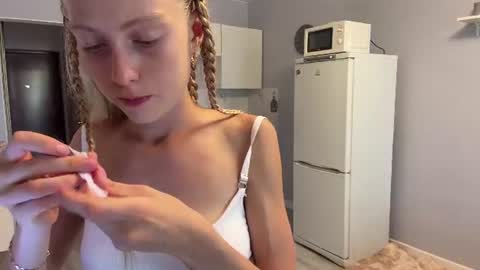 Alice online show from August 3, 12:23 pm