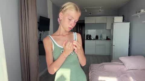 Alice online show from August 4, 1:24 am