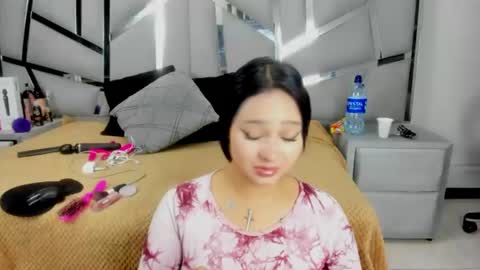 dianarous online show from August 11, 4:25 am