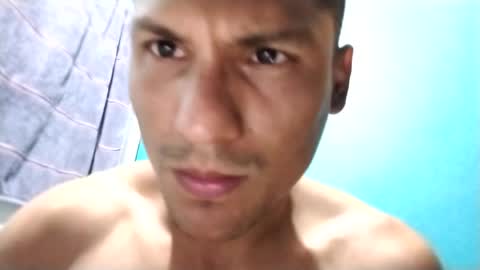 dick774369 online show from May 4, 11:39 pm