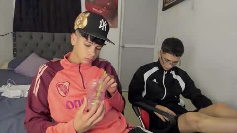 dick_master17 online show from March 9, 6:53 am