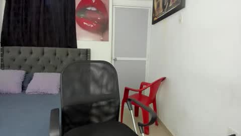 dick_master17 online show from March 9, 11:12 pm