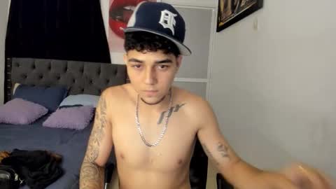 dick_master17 online show from April 19, 2:43 am