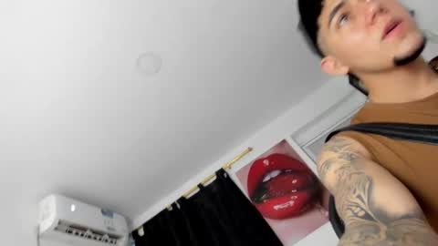 dick_master17 online show from April 21, 1:11 am