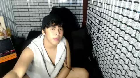 dicktionary20 online show from August 3, 9:00 pm
