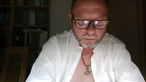 dierenfeld online show from July 25, 2:04 am