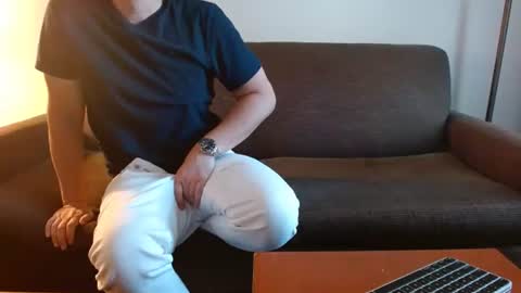 dikdok6775 online show from August 1, 8:15 pm
