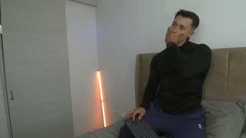 Dilan Coy online show from August 5, 9:35 pm