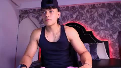 dilanmiller_ online show from August 8, 5:46 pm