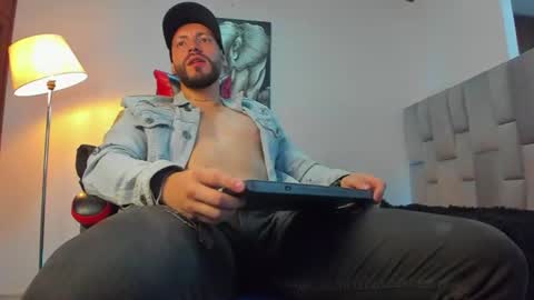 Angel Dimitri online show from June 20, 9:20 am