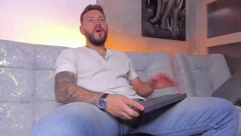 Angel Dimitri online show from August 4, 6:10 am