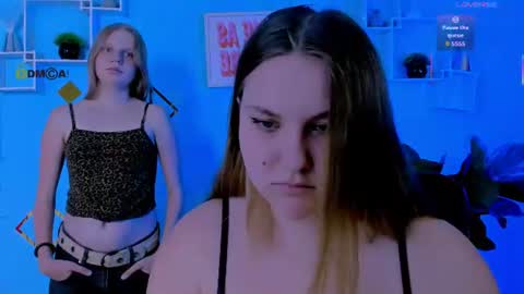dina_bloom online show from July 12, 6:47 pm