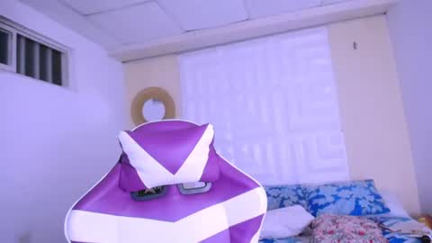 DINA online show from August 9, 11:50 pm