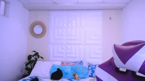 DINA online show from August 13, 5:38 pm