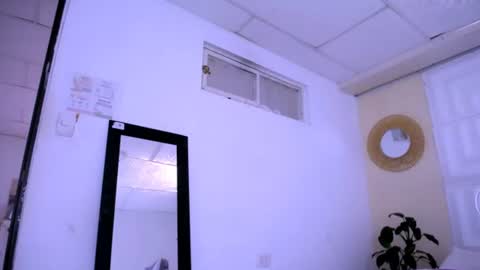 DINA online show from August 14, 8:01 pm
