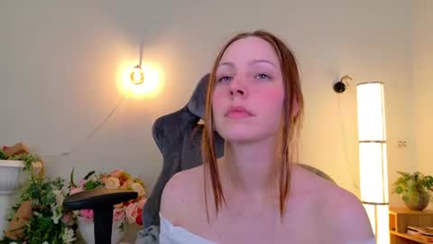 Dina online show from August 6, 11:42 am