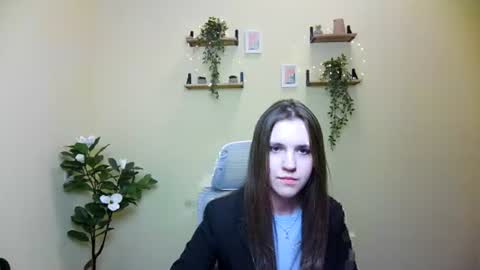 Dina online show from August 28, 10:13 am