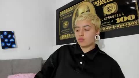 diosa aylaIndependent Model online show from July 28, 4:51 am